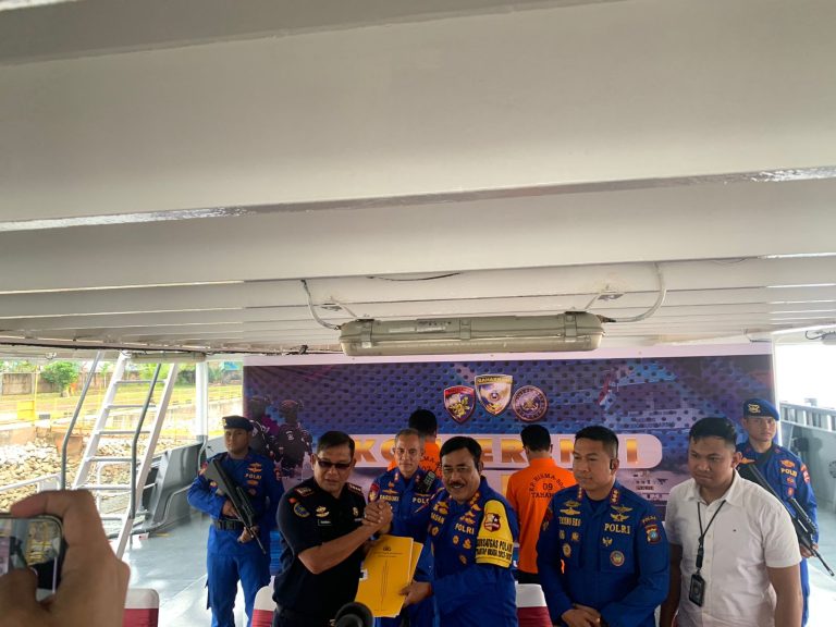 kapal ikan vietnam