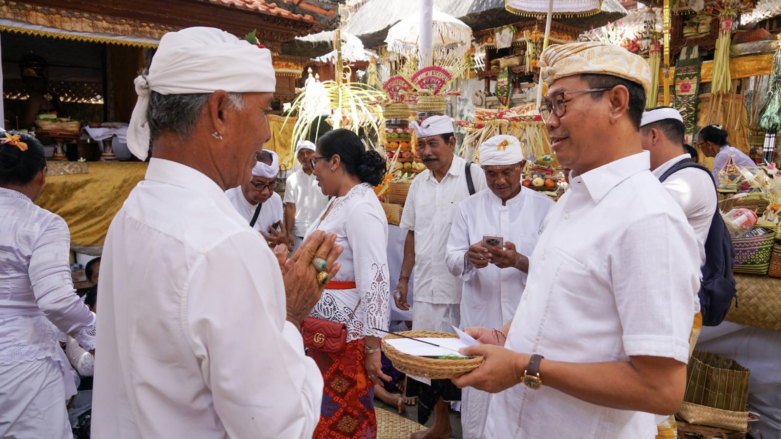 Bupati Suiasa