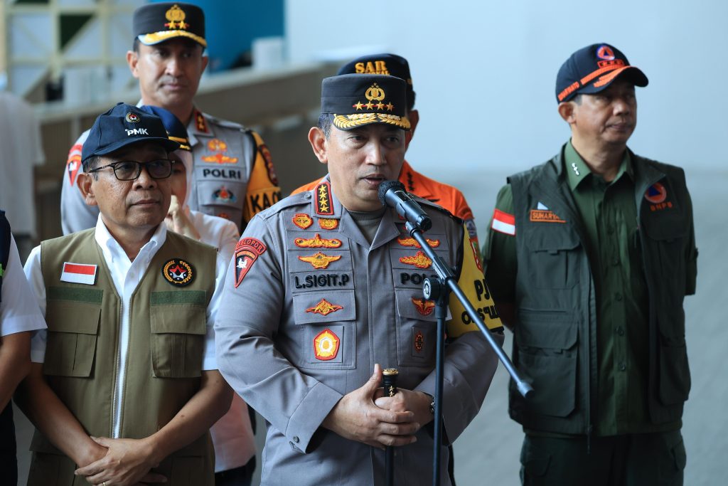 mobilitas warga di kawasan Pantai Anyer