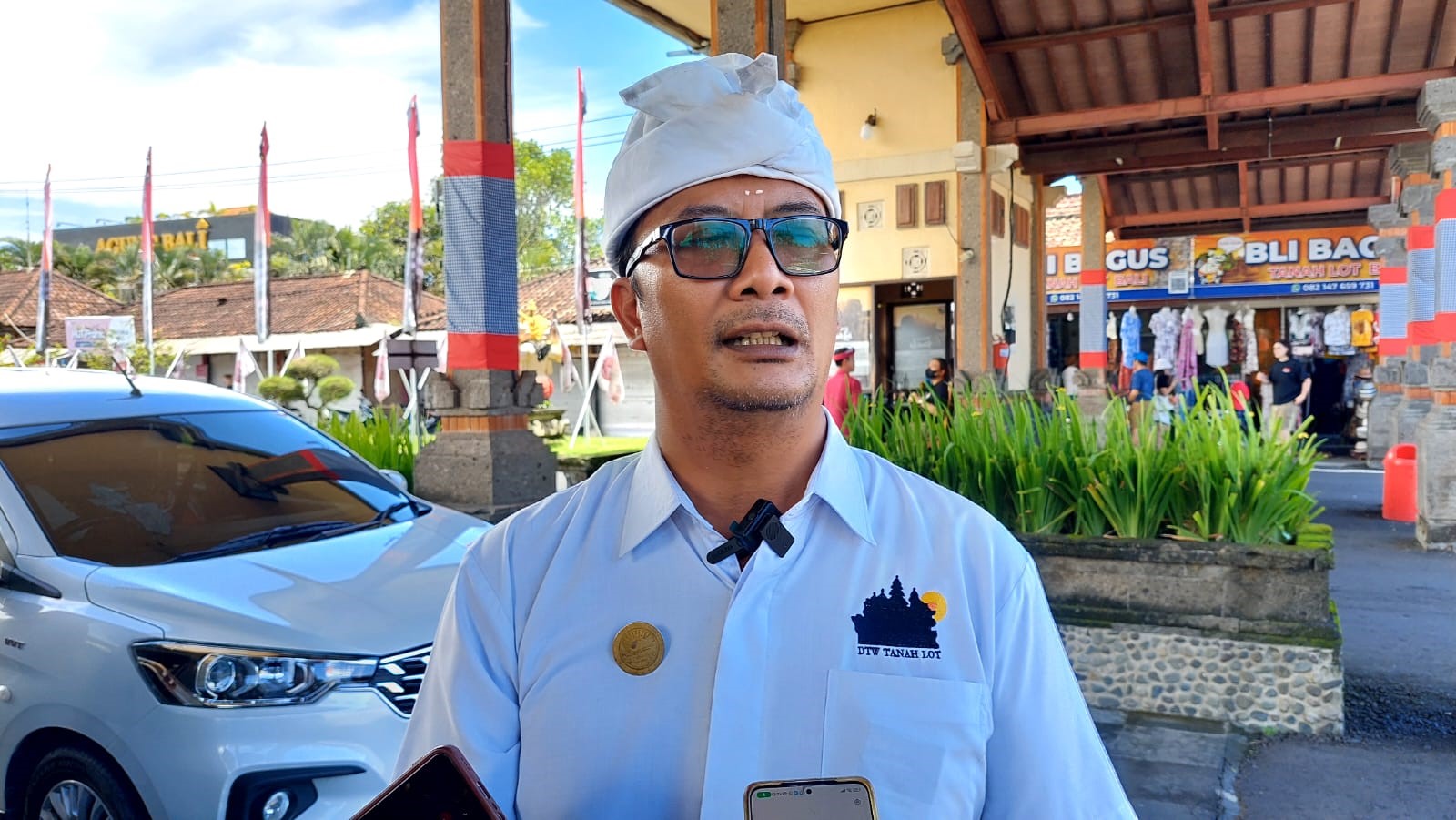 kunjungan wisatawan tanah lot