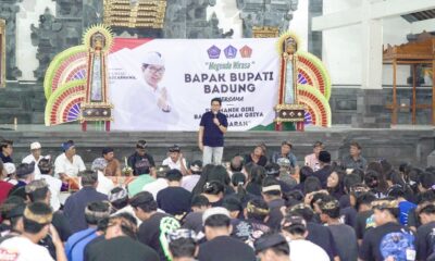 Bupati Adi Arnawa Megendu Wirasa bersama STT Manik Giri Banjar Taman Griya dan Tokoh Masyarakat di Banjar Taman Griya