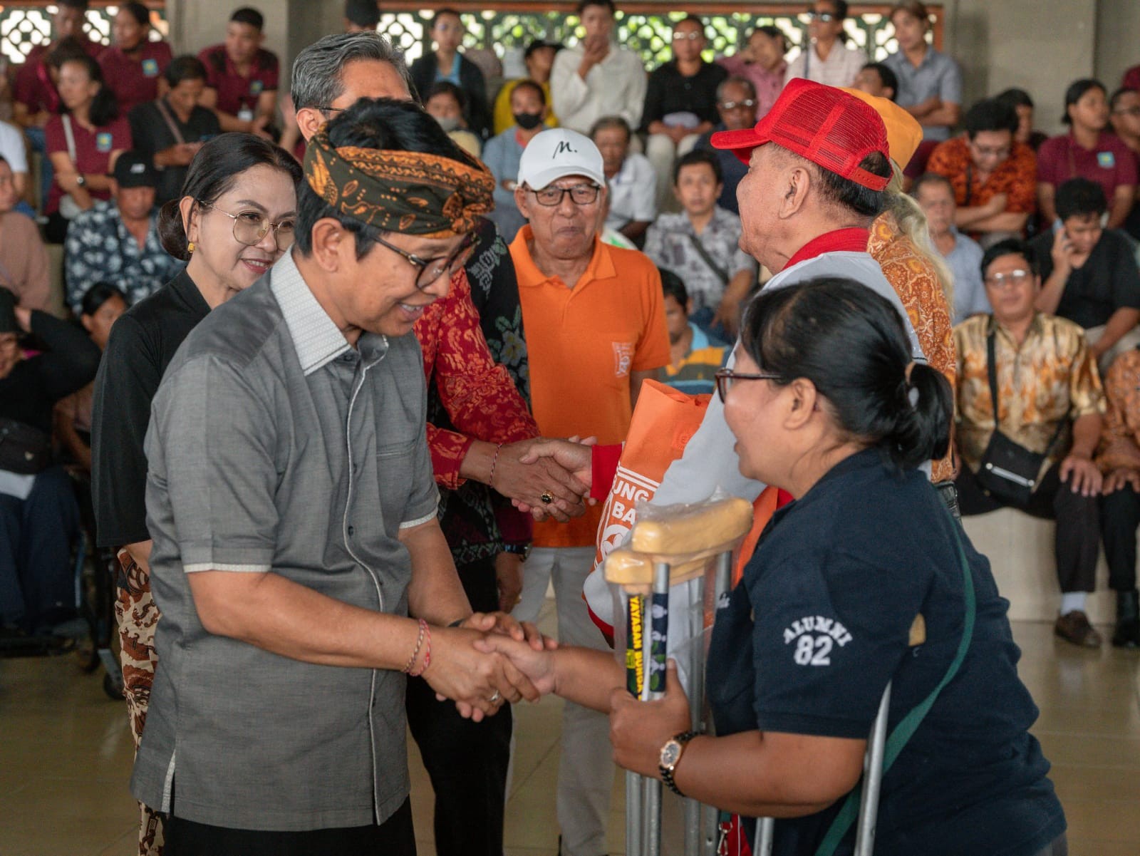 bupati adi arnawa