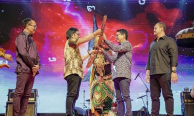 Bupati Adi Arnawa