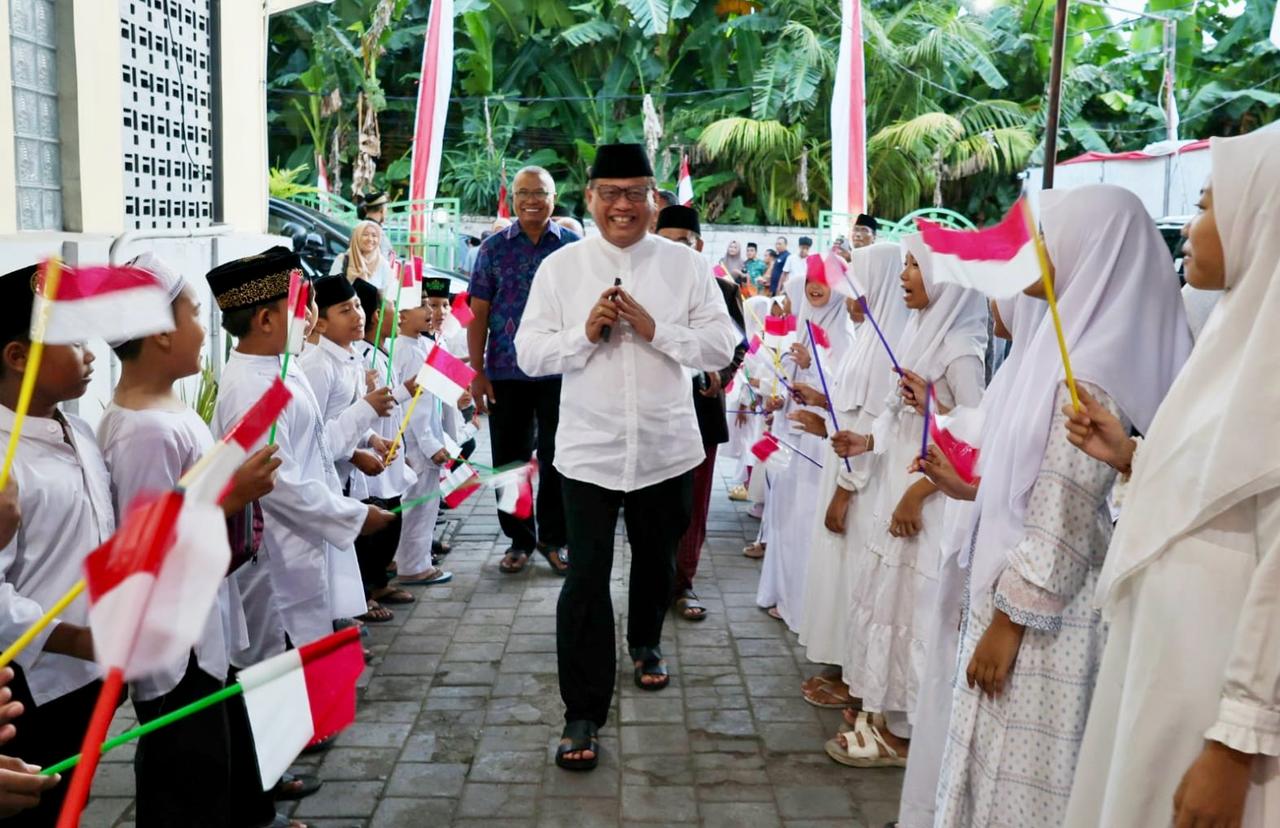 Sekda Alit Wiradana