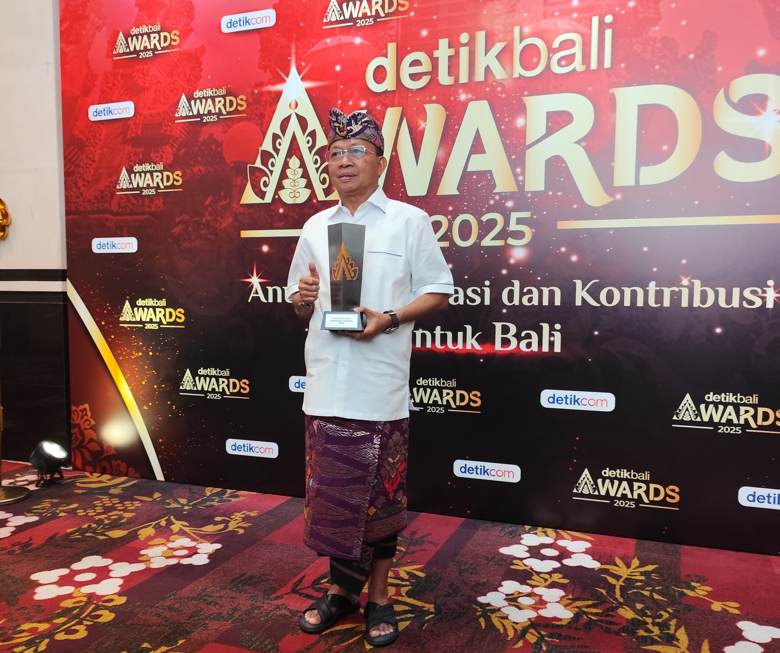detik