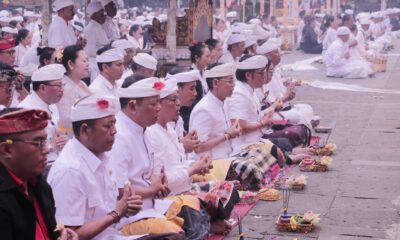 Nedunang Ida Bhatara Kabeh