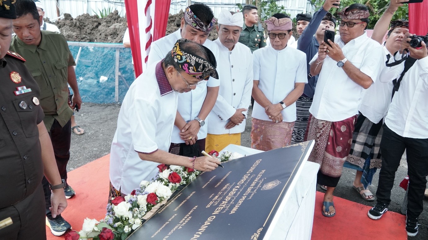 Pelayanan Jantung rsud sanjiwani