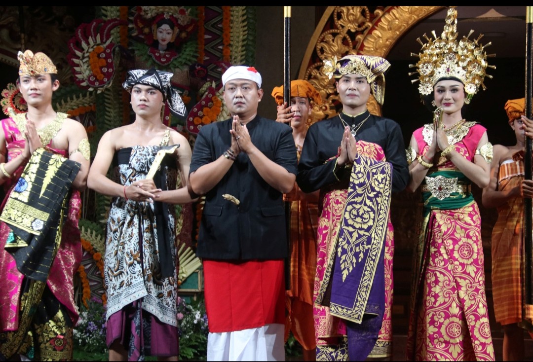 busana adat buleleng