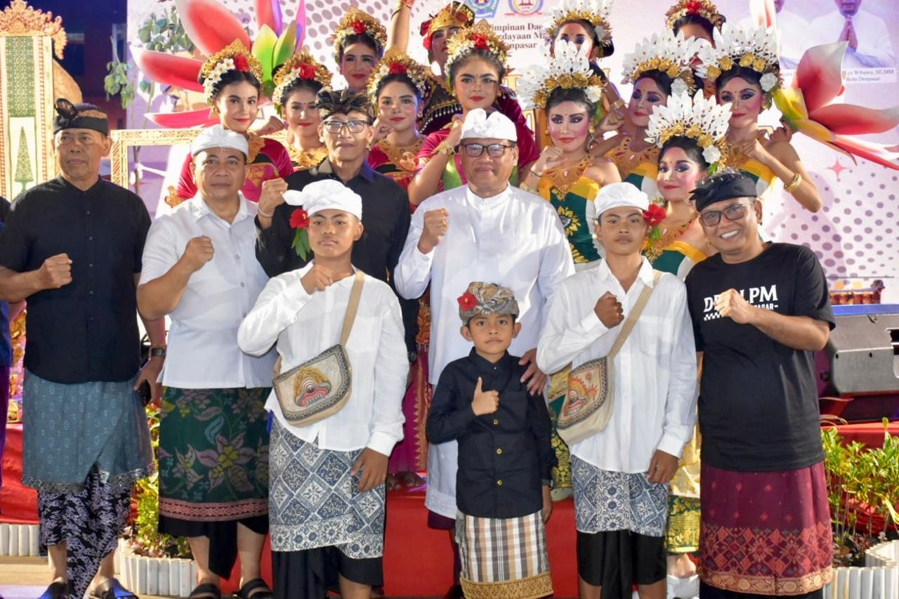 Sekda Alit Wiradana