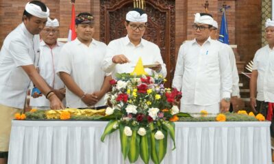 Bupati Adi Arnawa