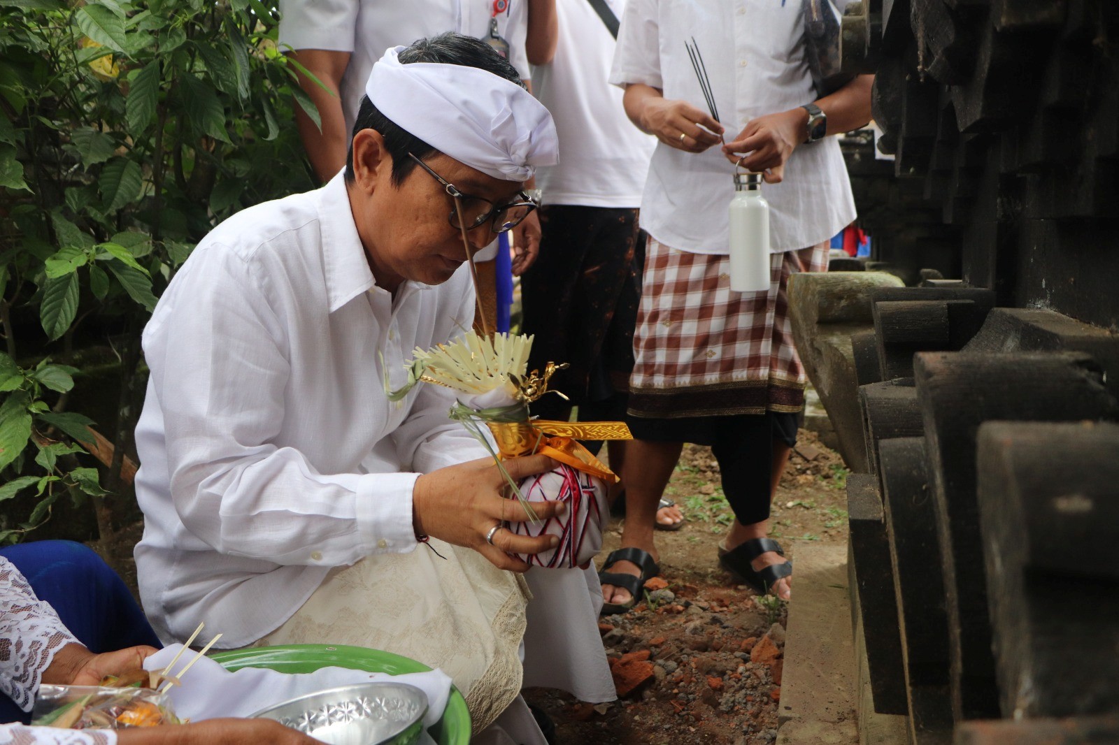 Bupati Adi Arnawa