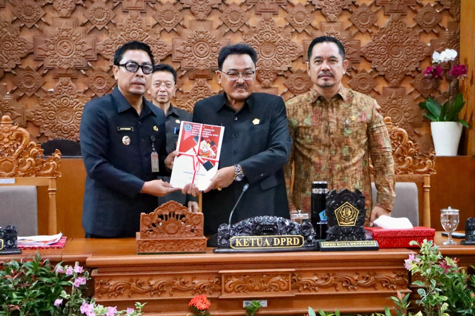 Rapat Paripurna DPRD Denpasar