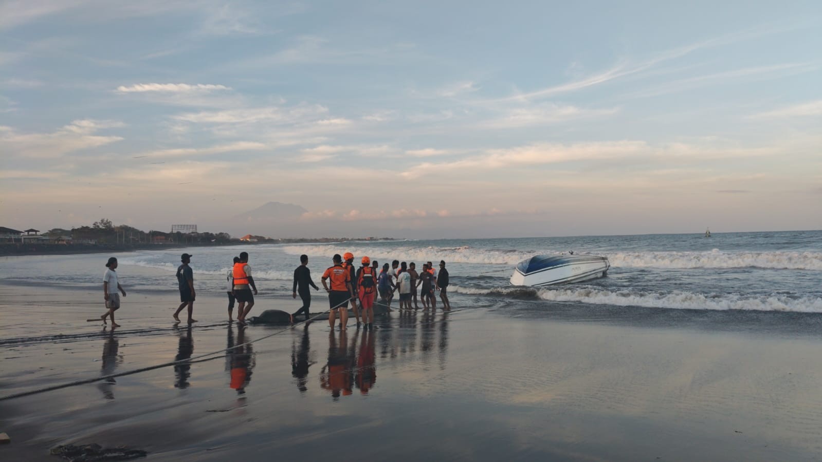 Fast Boat tenggelam di sanur