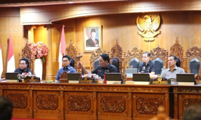 rapat paripurna dprd badung