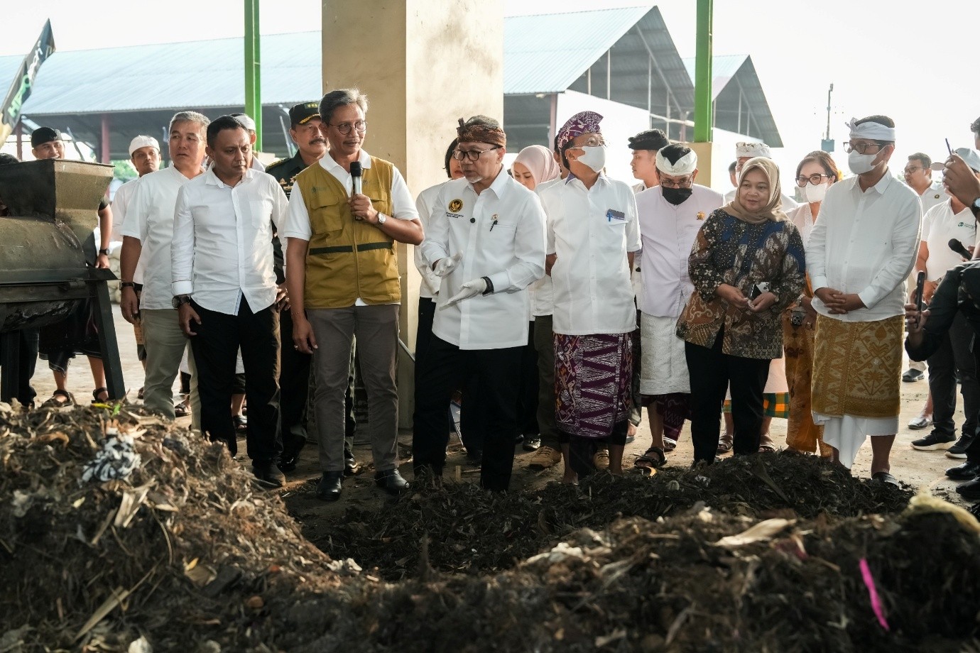 Bupati Adi Arnawa