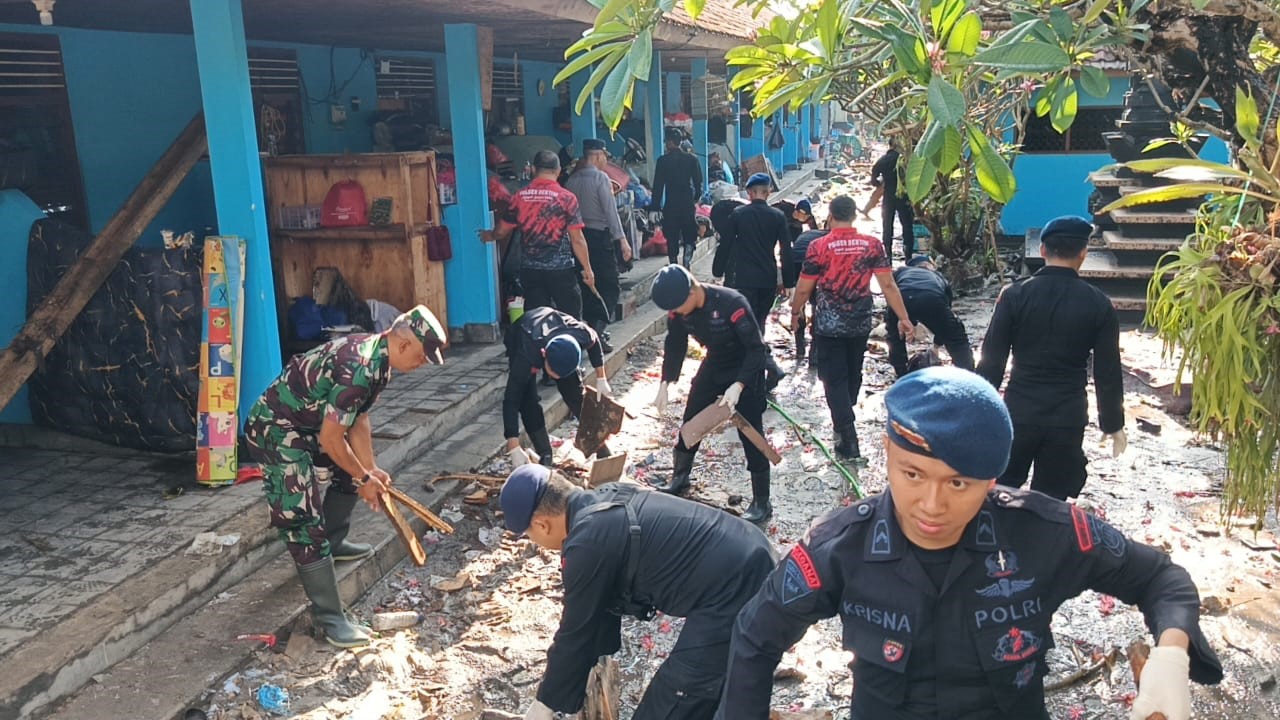 banjir penatih
