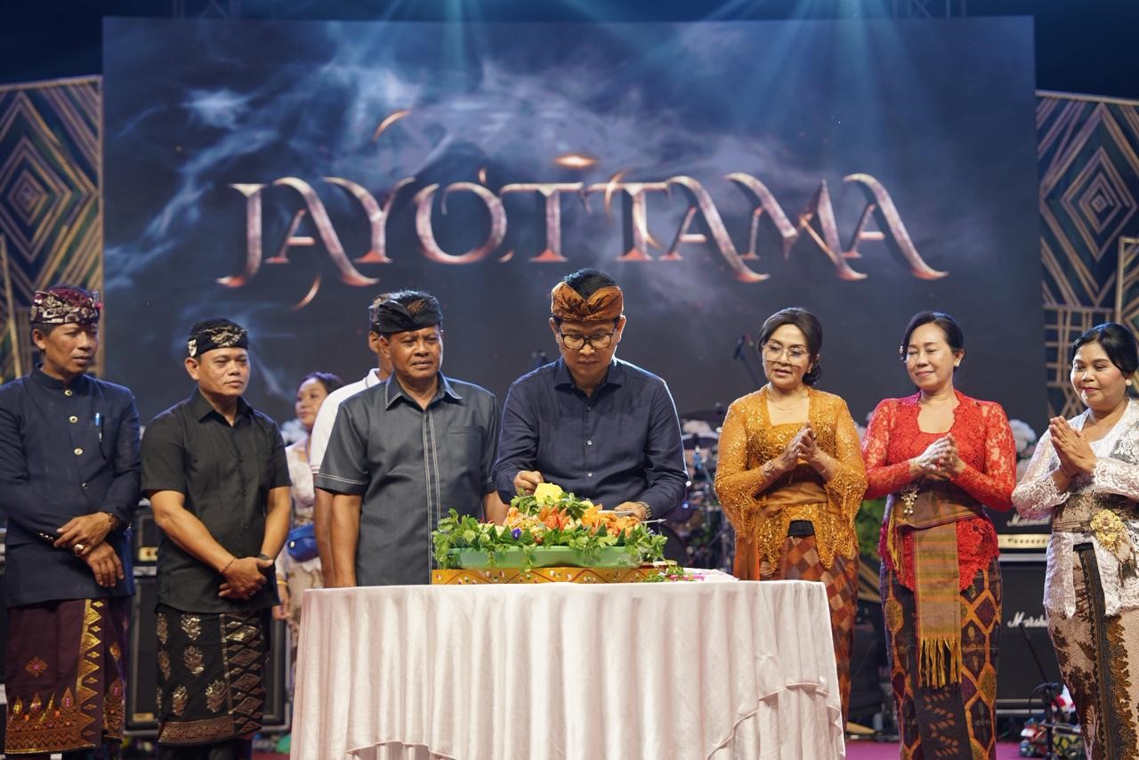 hut desa mambal