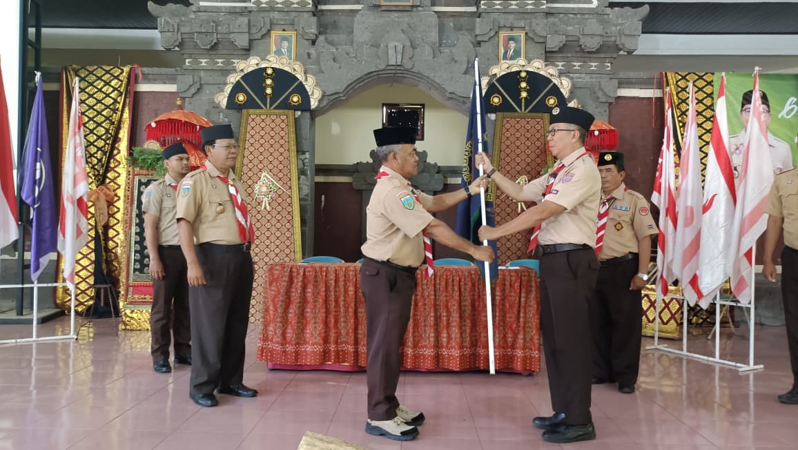 Gelang Ajar Pembina