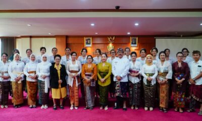 Ketua BKOW Provinsi Bali Ny. Seniasih Giri Prasta, mendorong kolaborasi aktif antara Wanita Hindu Dharma Indonesia (WHDI) dan Gabungan Organisasi Wanita (GOW) Kabupaten Gianyar