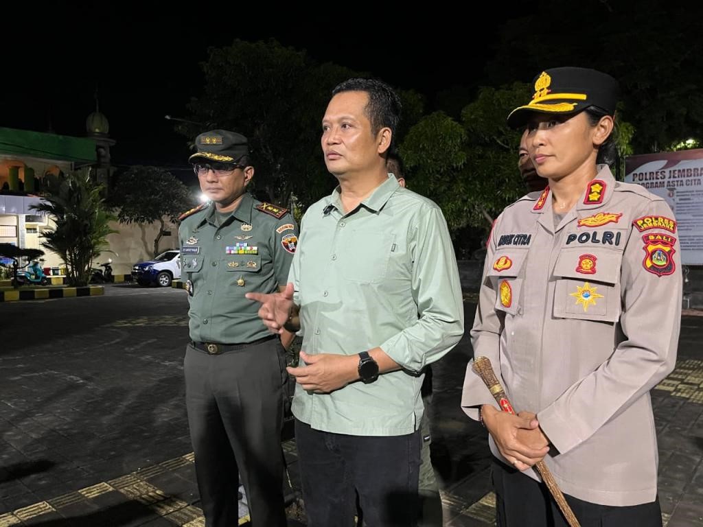 pencoretan Bendera di jembrana