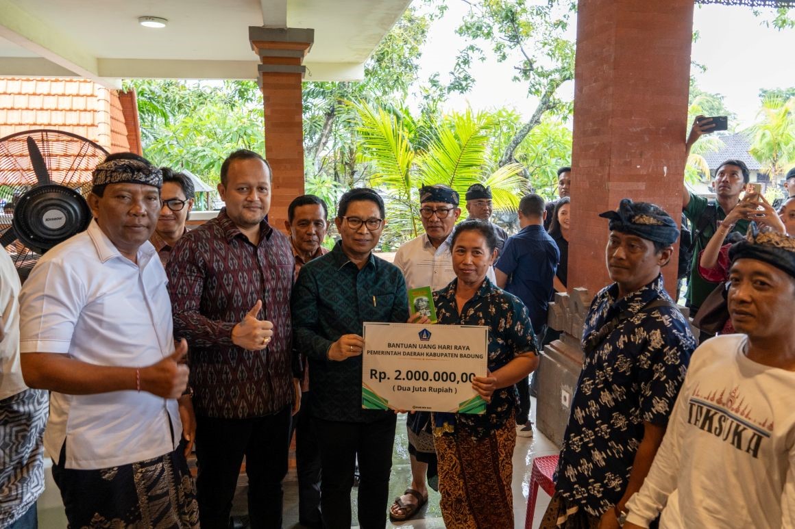 bantuan hari raya badung