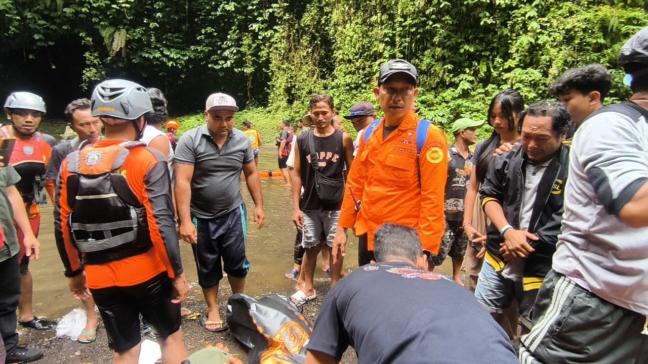 air terjun Mengening