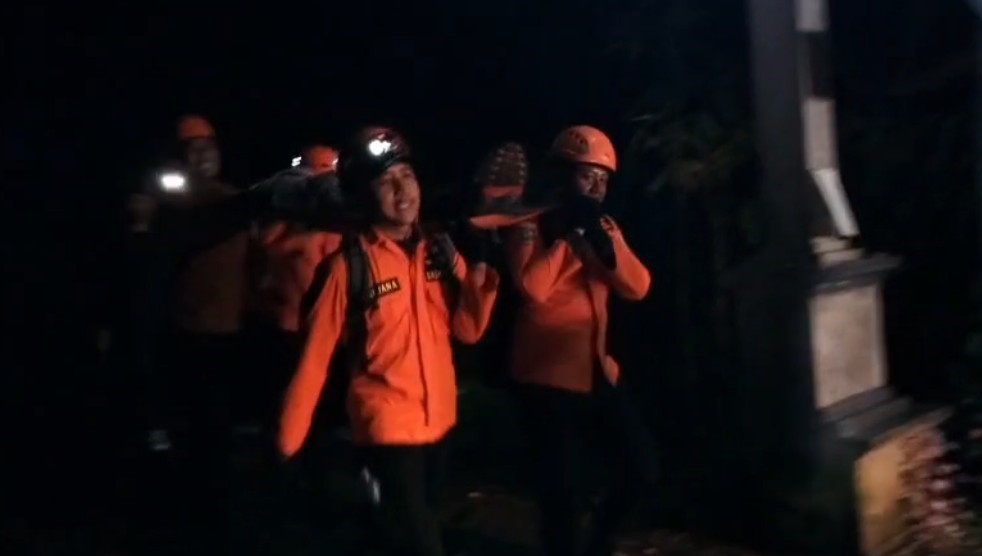 tim sar gunung agung