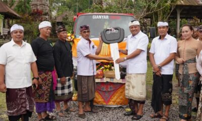 truk sampah singakerta