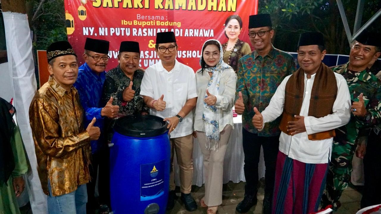 bupati adi arnawa