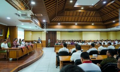 Bupati Adi Arnawa