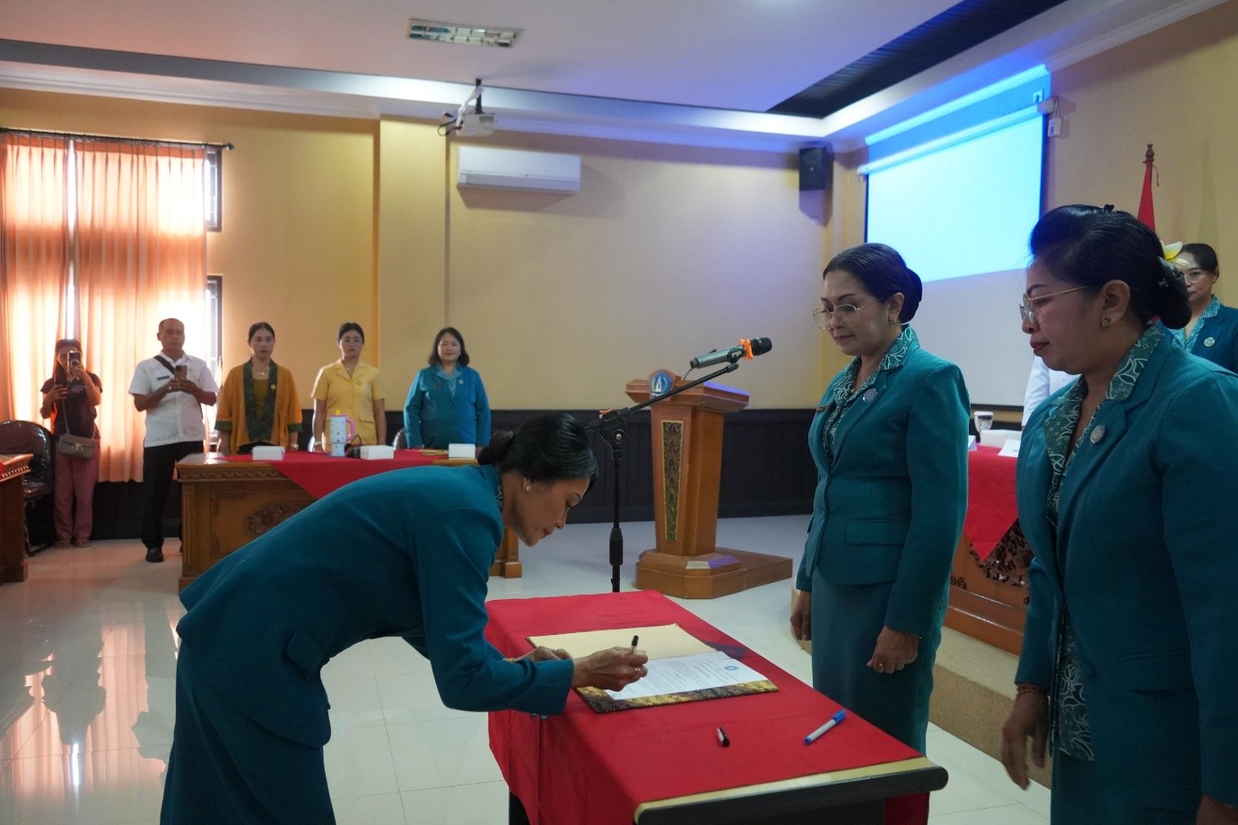 Ketua TP PKK Petang
