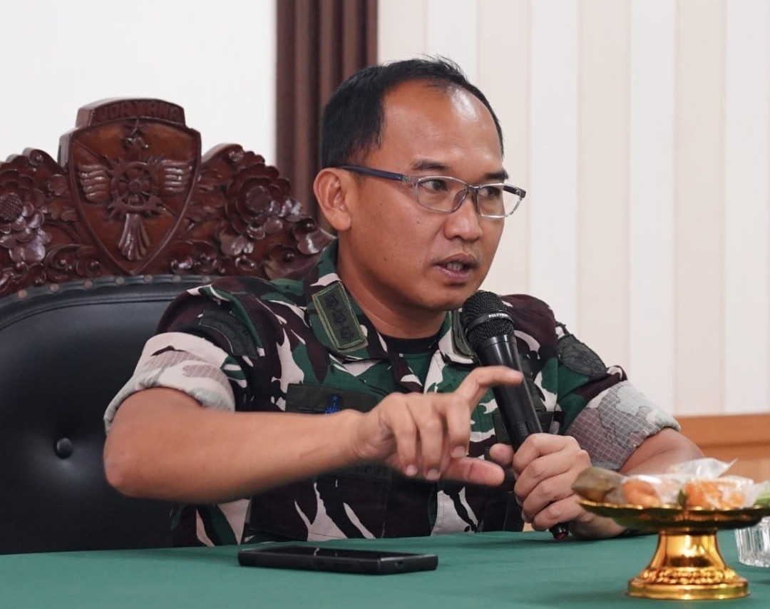 kendaaraan dinas tni