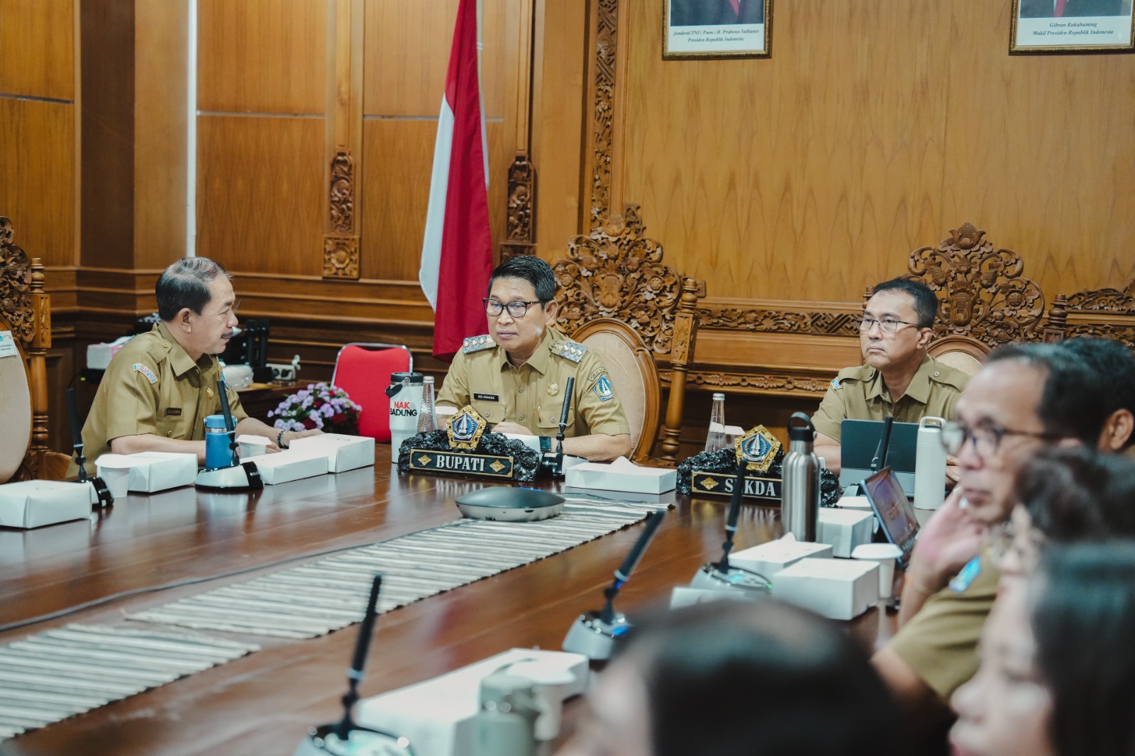 bupati adi arnawa