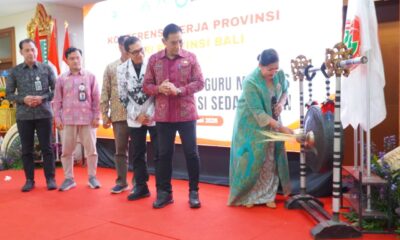 Putri Koster