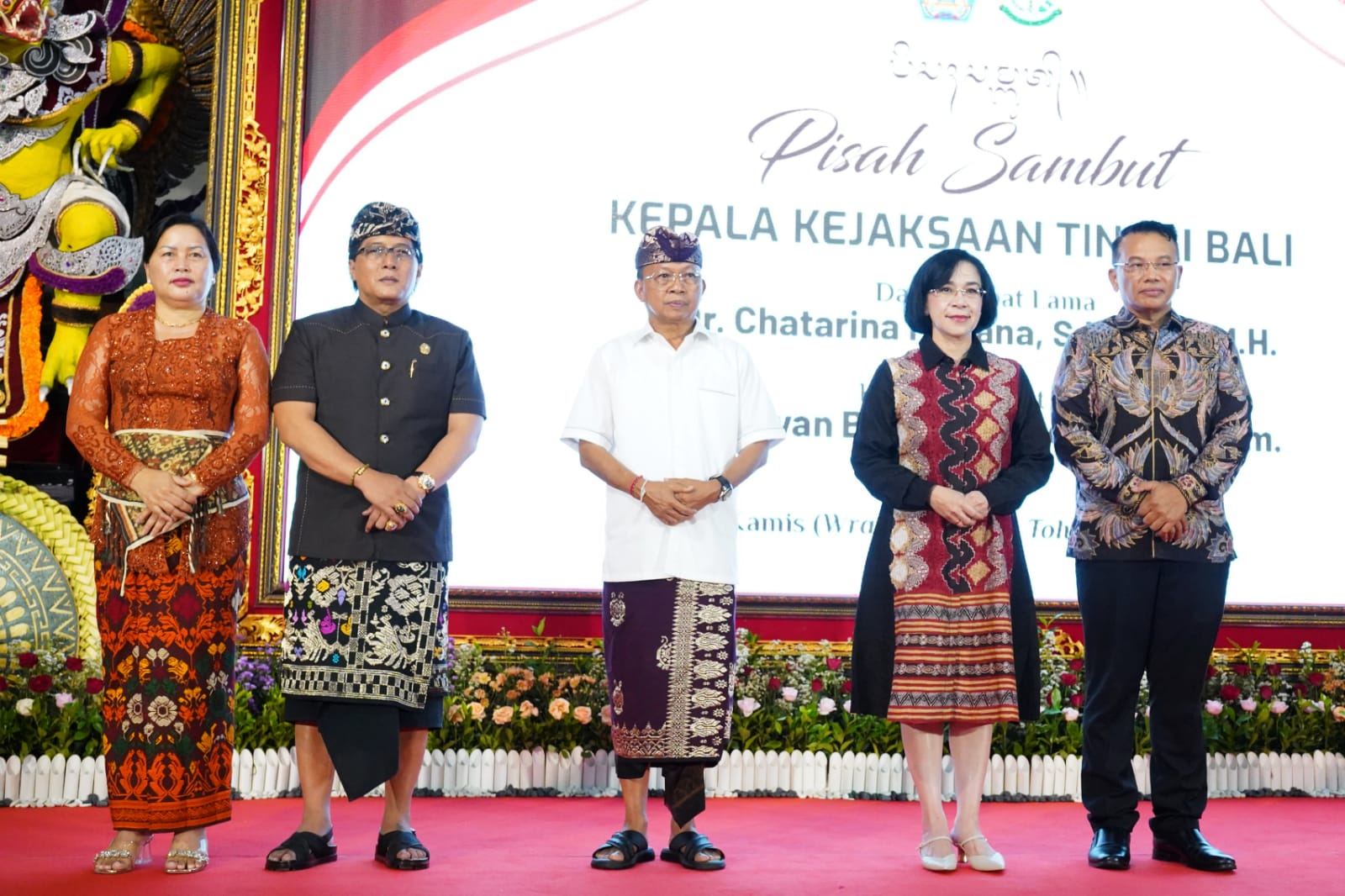 Gubernur Koster hadiri pisah sambut Kepala Kejaksaan Tinggi Bali di Gedung Wanita Nari Graha, Panjer, Denpasar, Kamis (7/5) 