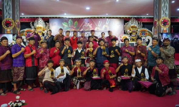 Lomba Mixologi Arak Bali
