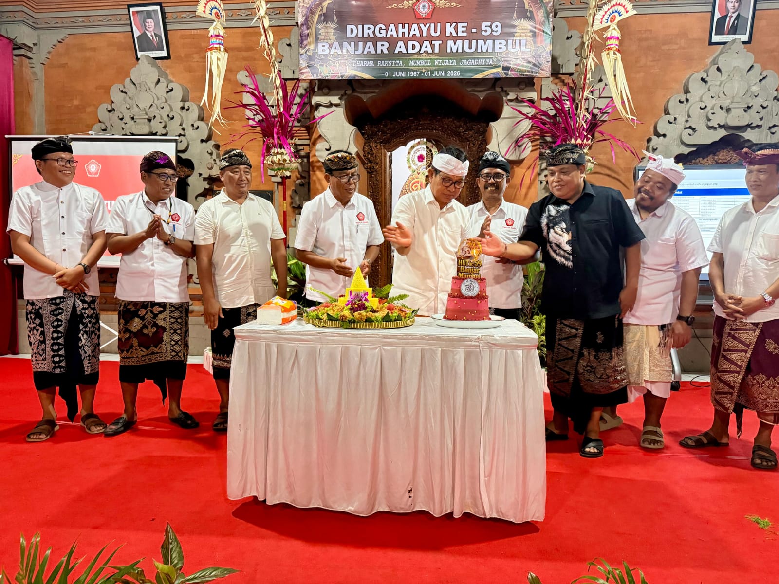 Bupati Adi Arnawa