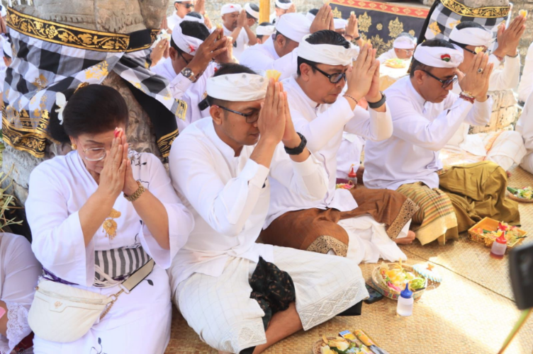 pujawali pura sakenan
