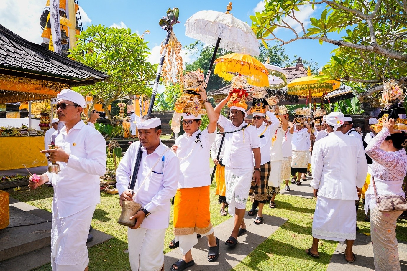 Pura Lingga Bhuwana