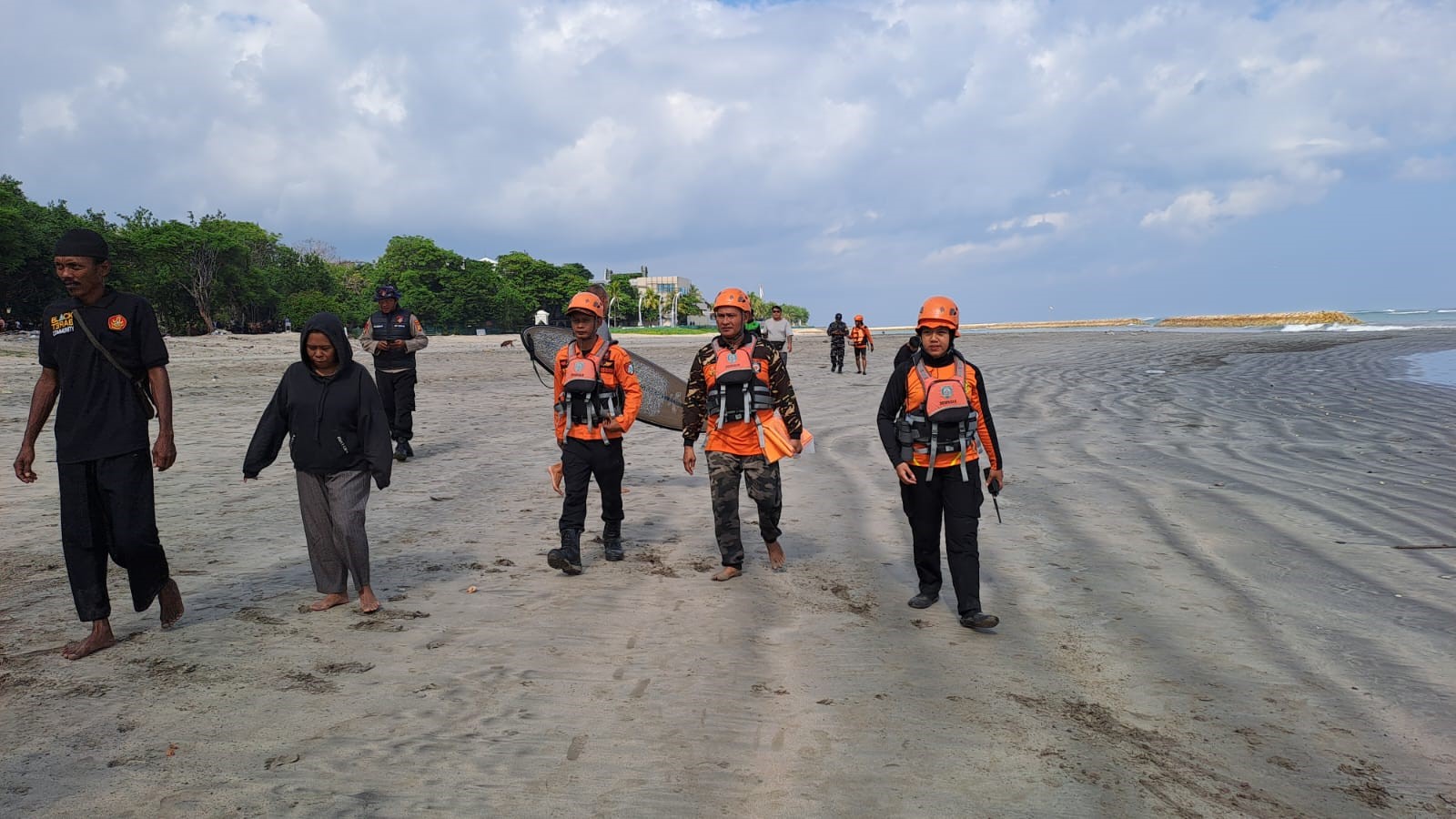 bocah terseret arus di Pantai Kuta