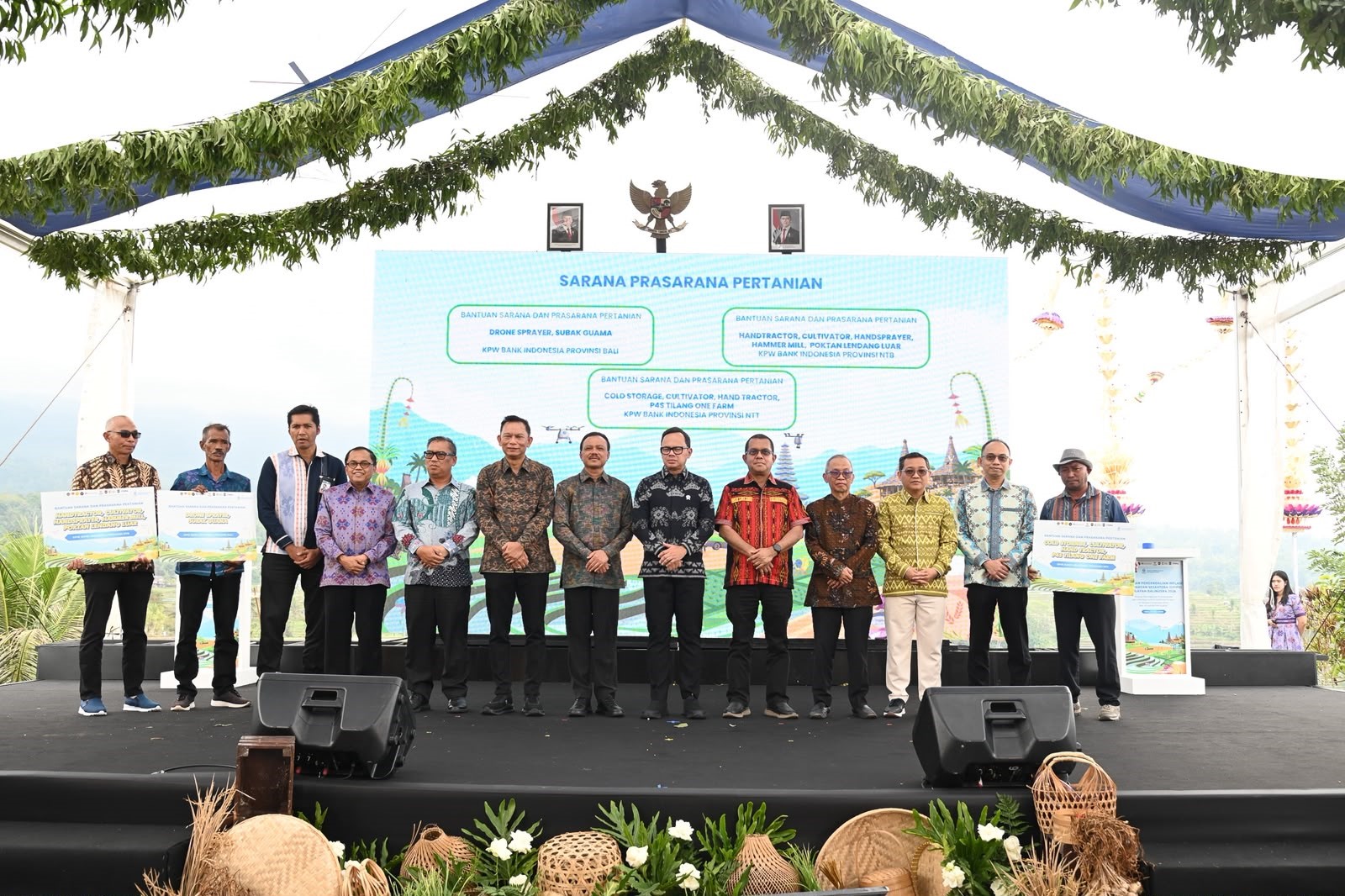 Penyaluran bantuan sarana dan prasarana pertanian dalam rangkaian GPIPS Balinusra 2026 di Subak Jatiluwih, Kabupaten Tabanan.