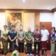 Walikota Denpasar I Gusti Ngurah Jaya Negara menerima kunjungan studi tiru Bupati Paser di Kantor Walikota Denpasar.