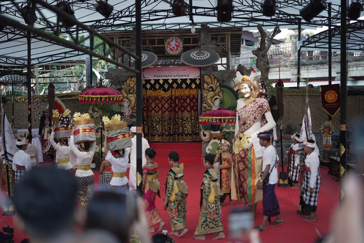 barong landung