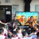 Ketua Pokja Bunda PAUD Denpasar Ny. Ayu Kristi Arya Wibawa meninjau pelaksanaan MPLS di TK Sila Dharma dan SD Negeri 11 Pemecutan.