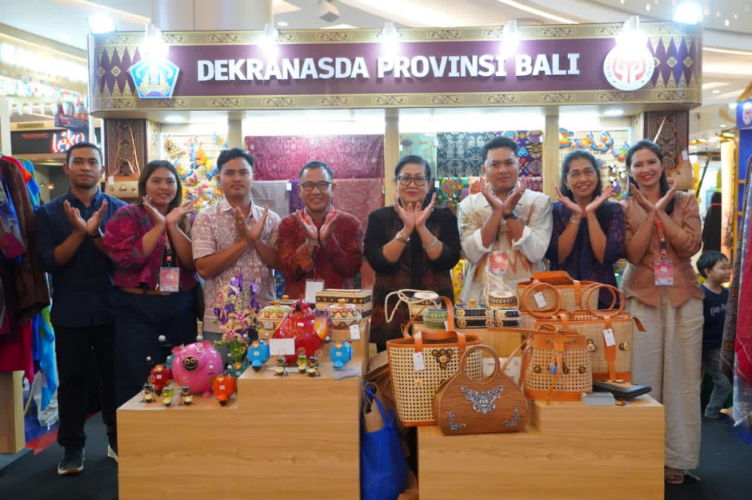 ketua dekranasda bali