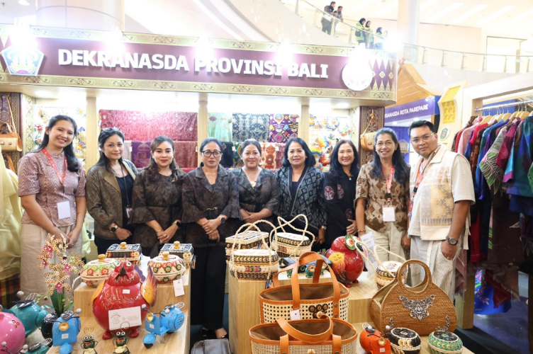 ketua dekranasda denpasar