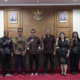 Ketua Pansus DPRD Badung I Made Rai Wirata memimpin rapat kerja pembahasan Raperda Pencabutan Perda Administrasi Kependudukan