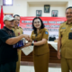 Ketua Dekranasda Kabupaten Badung Nyonya Rasniathi Adi Arnawa membuka Pelatihan Pengemasan Hasil Produk Industri Pangan di Sading