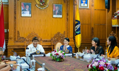 Bupati Badung Adi Arnawa menerima kunjungan delegasi Shonan-Bali Friendship Association dari Kota Fujisawa Jepang di Puspem Badung