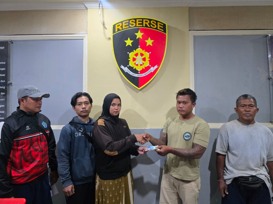 Polsek Denpasar Timur melakukan mediasi kasus penipuan berkedok sumbangan HUT RI di Warung Nasi Padang Jalan Trengguli, Denpasar Timur.
